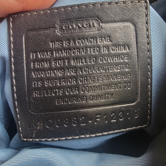 COACH Legacy Vintage Black Pebbled Leather Shoulder Bag VTG - Picture 8 of 8